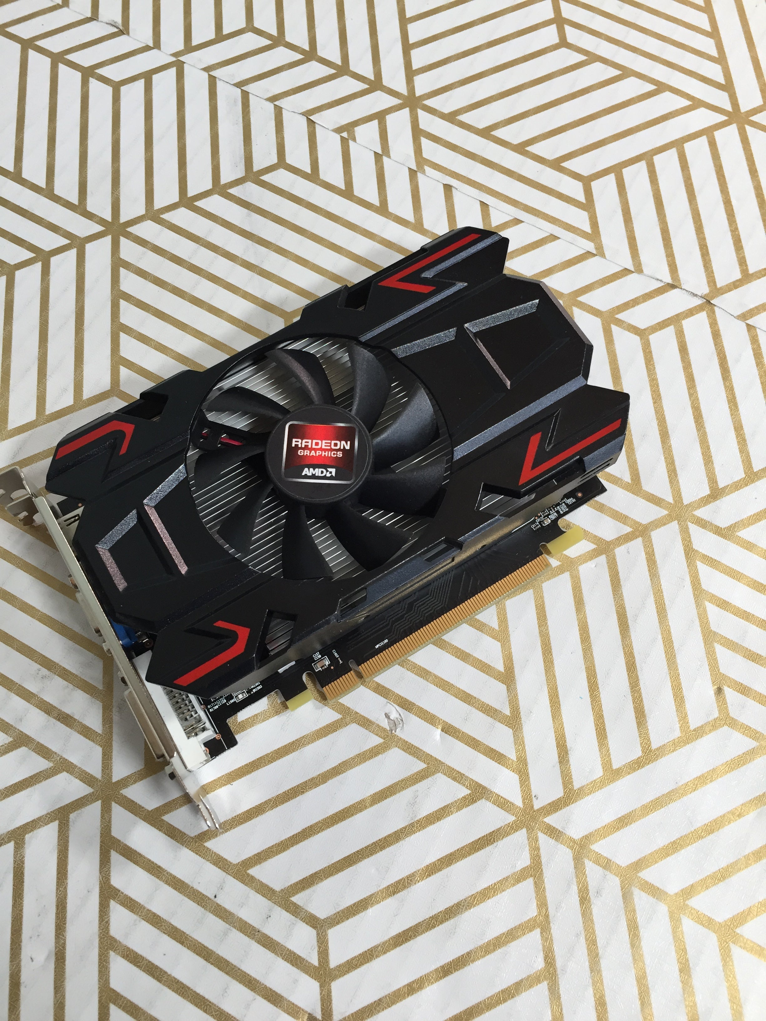 AMD Radeon 4GB Graphics Card *NO BOX* / *UNTESTED* (7869840851182)